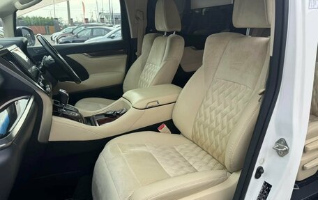 Toyota Alphard III, 2016 год, 3 600 000 рублей, 15 фотография