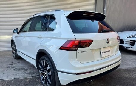 Volkswagen Tiguan II, 2019 год, 1 944 069 рублей, 8 фотография