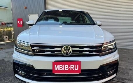 Volkswagen Tiguan II, 2019 год, 1 944 069 рублей, 4 фотография