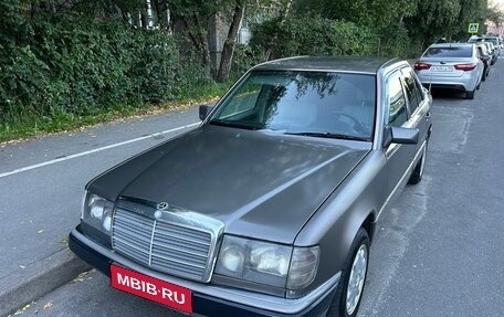 Mercedes-Benz W124, 1992 год, 270 000 рублей, 1 фотография
