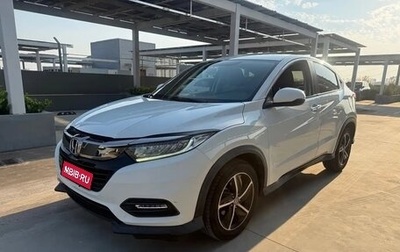 Honda Vezel, 2021 год, 1 399 000 рублей, 1 фотография