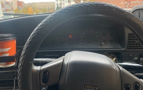 Toyota Hilux Surf III рестайлинг, 1991 год, 800 000 рублей, 9 фотография
