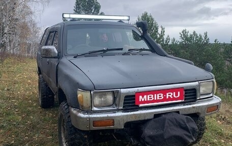 Toyota Hilux Surf III рестайлинг, 1991 год, 800 000 рублей, 3 фотография