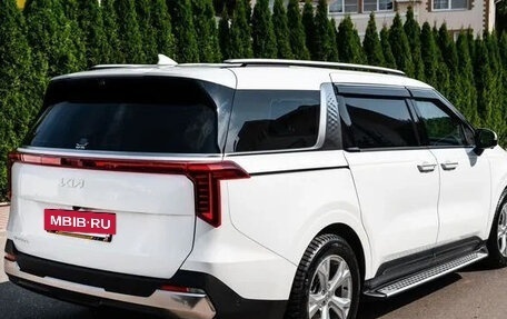 KIA Carnival, 2024 год, 6 150 000 рублей, 2 фотография