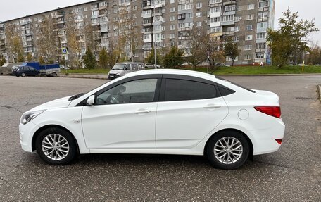 Hyundai Solaris II рестайлинг, 2016 год, 1 020 000 рублей, 4 фотография
