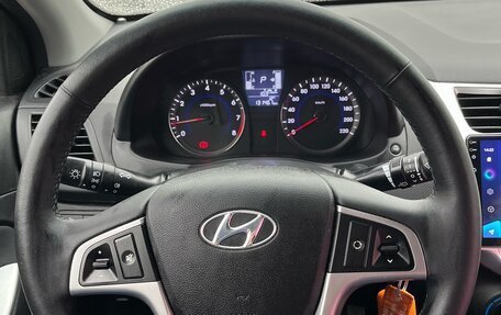 Hyundai Solaris II рестайлинг, 2016 год, 1 020 000 рублей, 21 фотография
