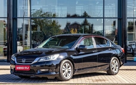 Honda Accord IX рестайлинг, 2013 год, 1 295 000 рублей, 1 фотография
