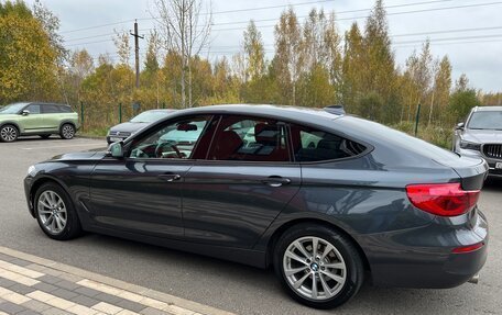 BMW 3 серия, 2018 год, 2 300 000 рублей, 3 фотография