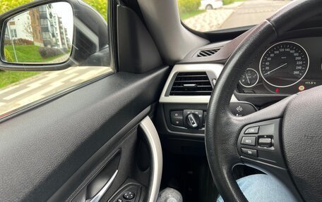 BMW 3 серия, 2018 год, 2 300 000 рублей, 25 фотография
