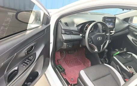 Toyota Yaris XP150 рестайлинг, 2022 год, 1 099 000 рублей, 5 фотография