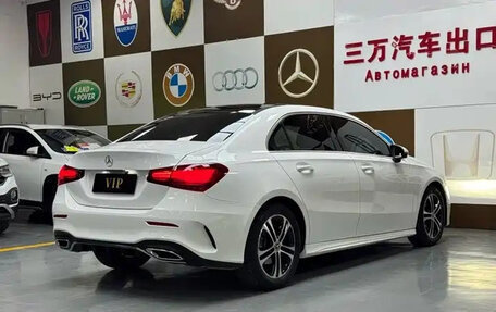 Mercedes-Benz A-Класс, 2023 год, 1 525 000 рублей, 2 фотография