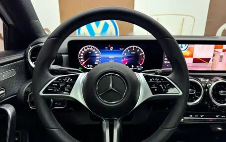 Mercedes-Benz A-Класс, 2023 год, 1 525 000 рублей, 15 фотография