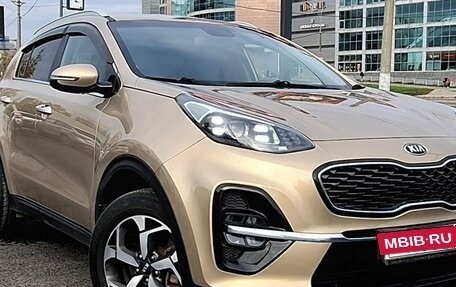 KIA Sportage IV рестайлинг, 2019 год, 2 100 000 рублей, 5 фотография
