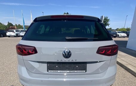 Volkswagen Passat B8 рестайлинг, 2023 год, 3 350 000 рублей, 3 фотография