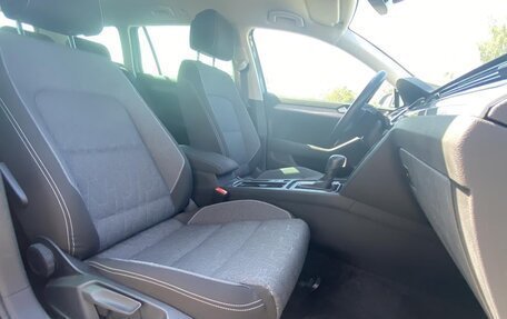Volkswagen Passat B8 рестайлинг, 2023 год, 3 350 000 рублей, 8 фотография
