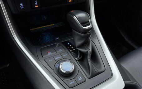 Toyota RAV4, 2020 год, 3 699 000 рублей, 16 фотография