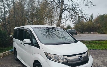 Honda Stepwgn IV, 2015 год, 1 799 000 рублей, 1 фотография