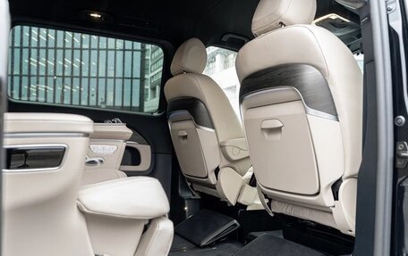 Mercedes-Benz V-Класс, 2026 год, 14 290 000 рублей, 34 фотография