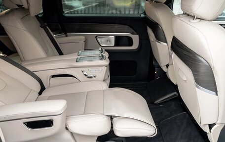 Mercedes-Benz V-Класс, 2026 год, 14 290 000 рублей, 38 фотография