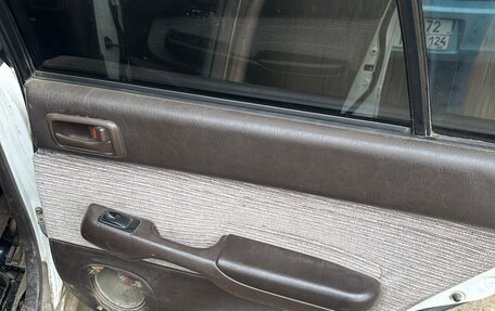 Toyota Carina, 1993 год, 100 000 рублей, 8 фотография