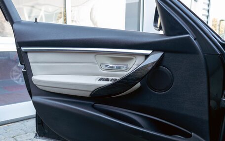 BMW 3 серия, 2016 год, 1 795 000 рублей, 12 фотография