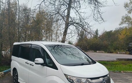 Honda Stepwgn IV, 2015 год, 1 799 000 рублей, 2 фотография