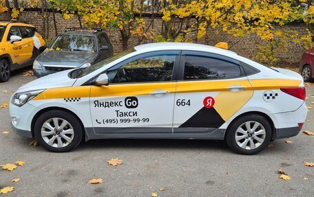 Hyundai Solaris II рестайлинг, 2016 год, 480 000 рублей, 4 фотография