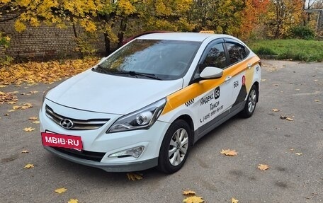 Hyundai Solaris II рестайлинг, 2016 год, 480 000 рублей, 2 фотография