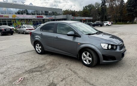 Chevrolet Aveo III, 2013 год, 600 000 рублей, 3 фотография