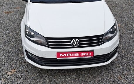 Volkswagen Polo VI (EU Market), 2017 год, 1 080 000 рублей, 1 фотография