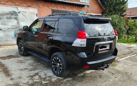 Toyota Land Cruiser Prado 150 рестайлинг 2, 2010 год, 2 600 000 рублей, 3 фотография