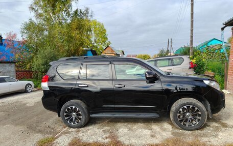 Toyota Land Cruiser Prado 150 рестайлинг 2, 2010 год, 2 600 000 рублей, 5 фотография