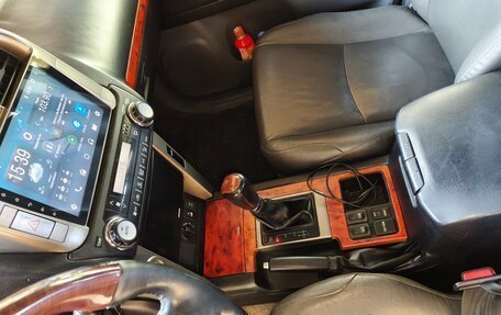 Toyota Land Cruiser Prado 150 рестайлинг 2, 2010 год, 2 600 000 рублей, 10 фотография