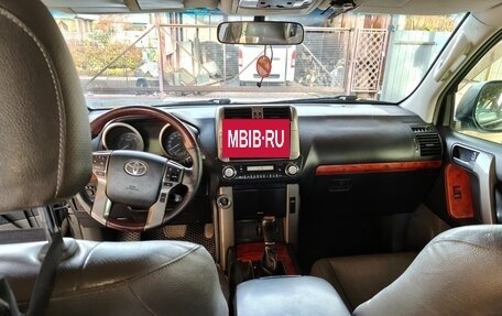 Toyota Land Cruiser Prado 150 рестайлинг 2, 2010 год, 2 600 000 рублей, 11 фотография