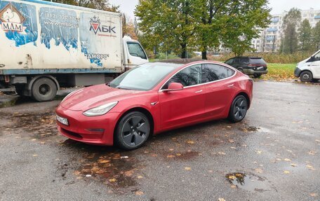 Tesla Model 3 I, 2018 год, 2 350 000 рублей, 2 фотография