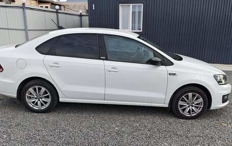 Volkswagen Polo VI (EU Market), 2017 год, 1 080 000 рублей, 3 фотография