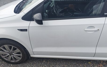 Volkswagen Polo VI (EU Market), 2017 год, 1 080 000 рублей, 6 фотография