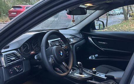 BMW 3 серия, 2018 год, 1 460 000 рублей, 3 фотография