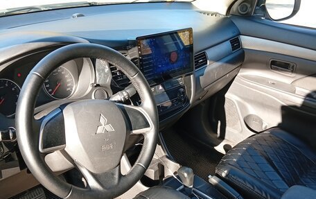 Mitsubishi Outlander III рестайлинг 3, 2012 год, 1 120 000 рублей, 6 фотография