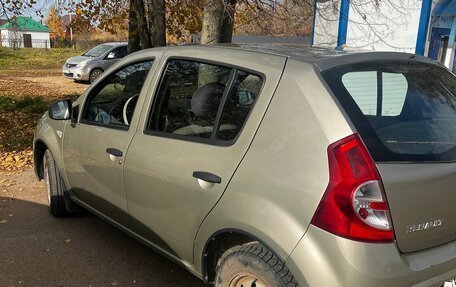 Renault Sandero I, 2012 год, 470 000 рублей, 2 фотография