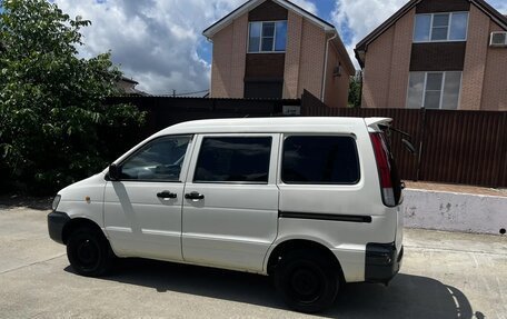 Toyota Lite Ace IV, 2005 год, 650 000 рублей, 6 фотография