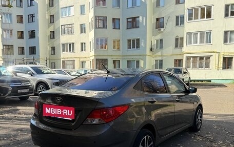 Hyundai Solaris II рестайлинг, 2011 год, 550 000 рублей, 6 фотография