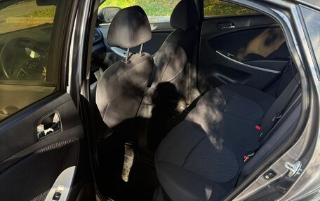 Hyundai Solaris II рестайлинг, 2011 год, 550 000 рублей, 10 фотография
