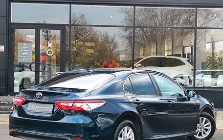 Toyota Camry, 2019 год, 2 349 000 рублей, 2 фотография