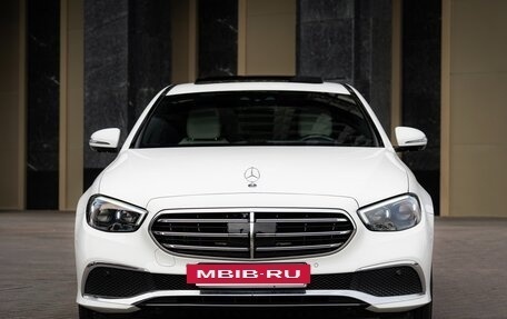 Mercedes-Benz E-Класс, 2021 год, 4 400 000 рублей, 6 фотография