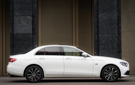 Mercedes-Benz E-Класс, 2021 год, 4 400 000 рублей, 17 фотография