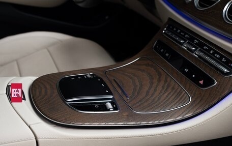 Mercedes-Benz E-Класс, 2021 год, 4 400 000 рублей, 20 фотография