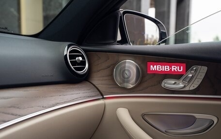 Mercedes-Benz E-Класс, 2021 год, 4 400 000 рублей, 27 фотография