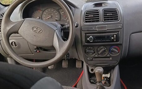 Hyundai Accent II, 2008 год, 200 000 рублей, 3 фотография