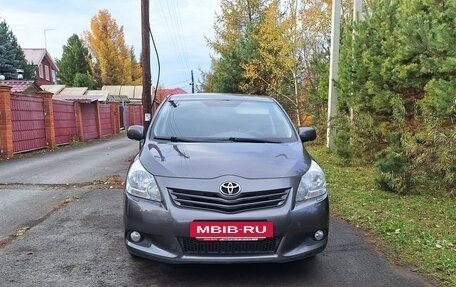 Toyota Verso I, 2012 год, 1 150 000 рублей, 3 фотография